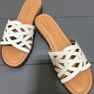 Tuscany by Easy Street Edda